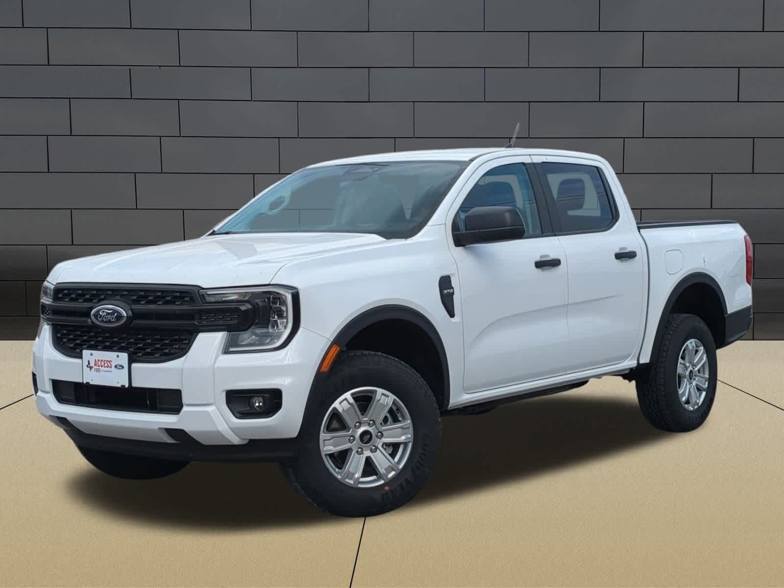 2025 Ford Ranger XL Image 2 of 32