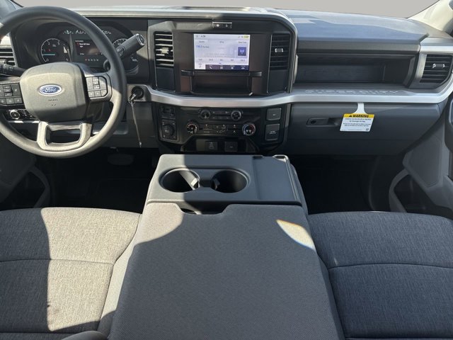 Vehicle image 37 of 62