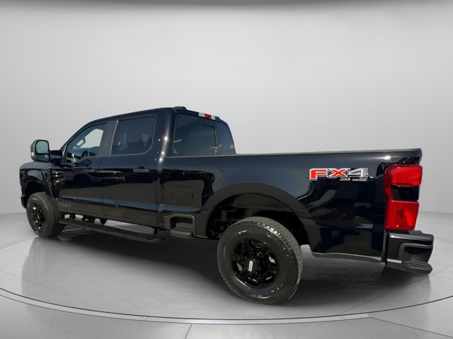 Vehicle image 30 of 62