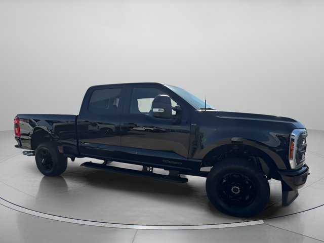 Vehicle image 13 of 62