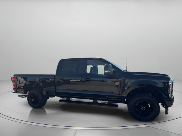 Vehicle image 10 of 62