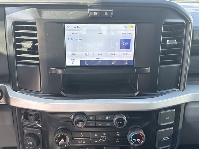 Vehicle image 47 of 62