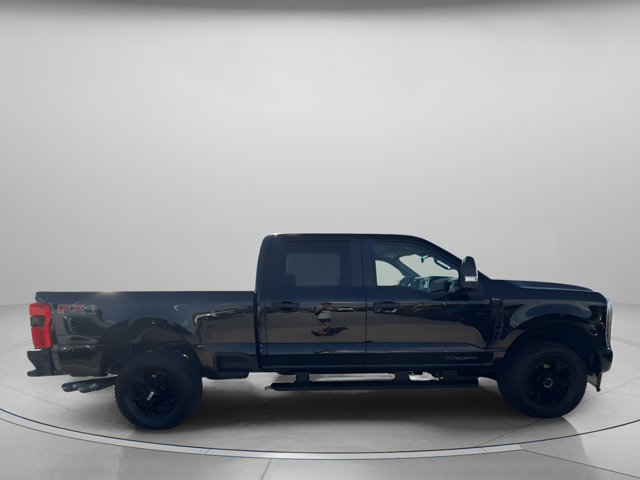 Vehicle image 17 of 62