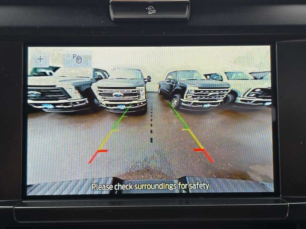 Vehicle image 21 of 23