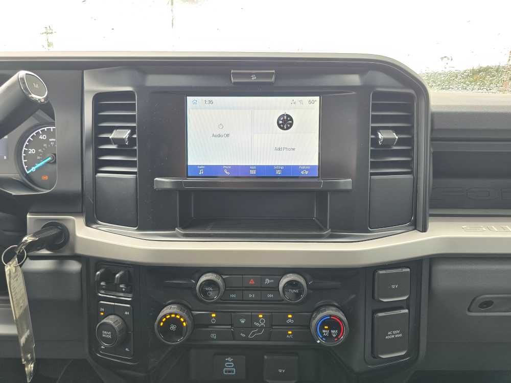 Vehicle image 14 of 23