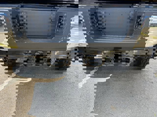 Vehicle image 6 of 19