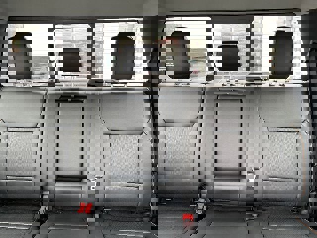 Vehicle image 13 of 27