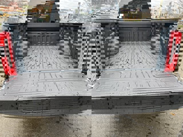 Vehicle image 8 of 27