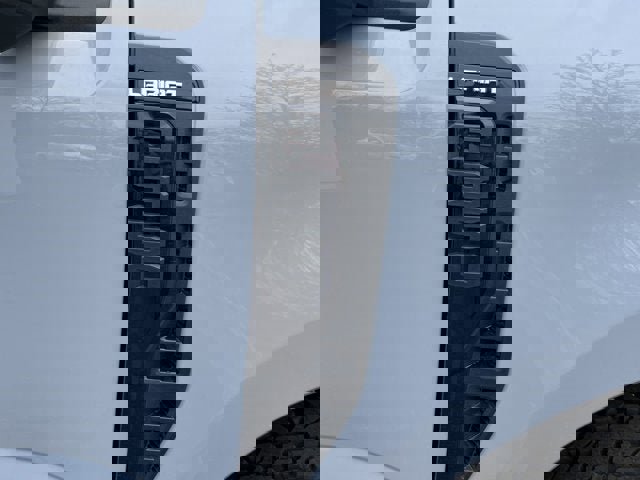 Vehicle image 5 of 27