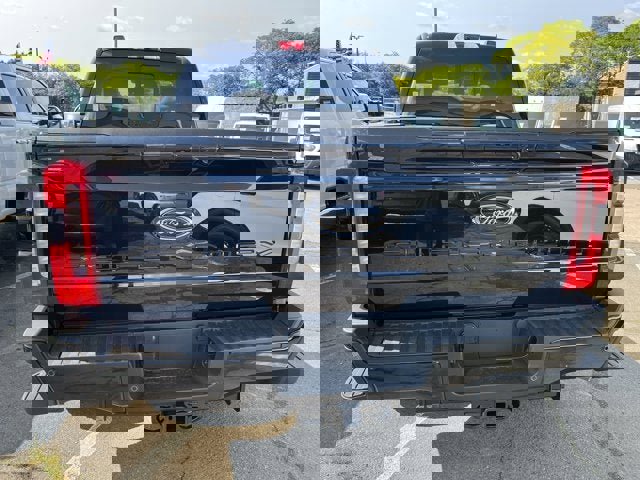 Vehicle image 6 of 25