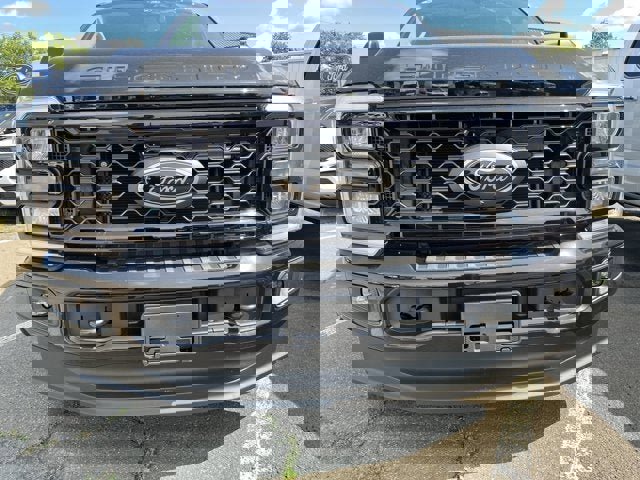 Vehicle image 2 of 25