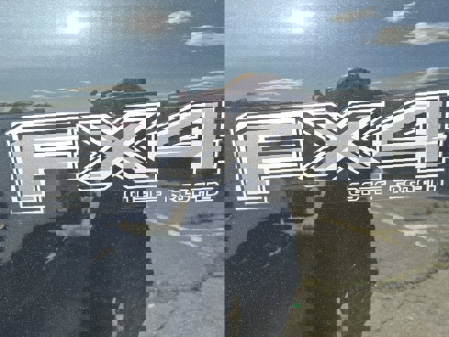 Vehicle image 24 of 25
