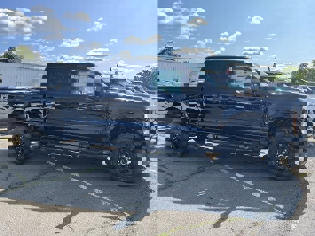Vehicle image 3 of 25