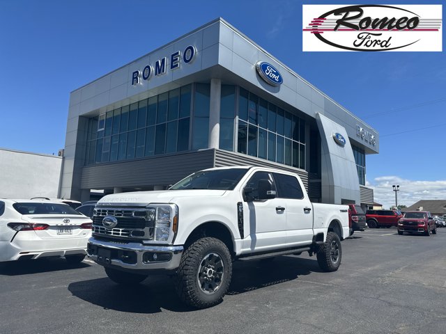 Vehicle image 1 of 31