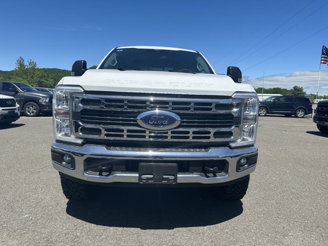 Vehicle image 2 of 31