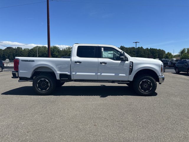 Vehicle image 4 of 31