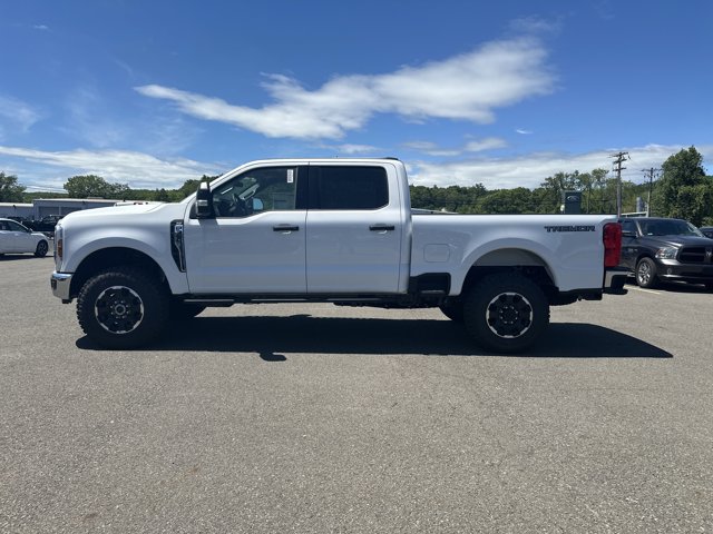 Vehicle image 8 of 31