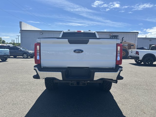 Vehicle image 6 of 31