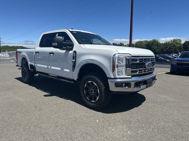 Vehicle image 3 of 31