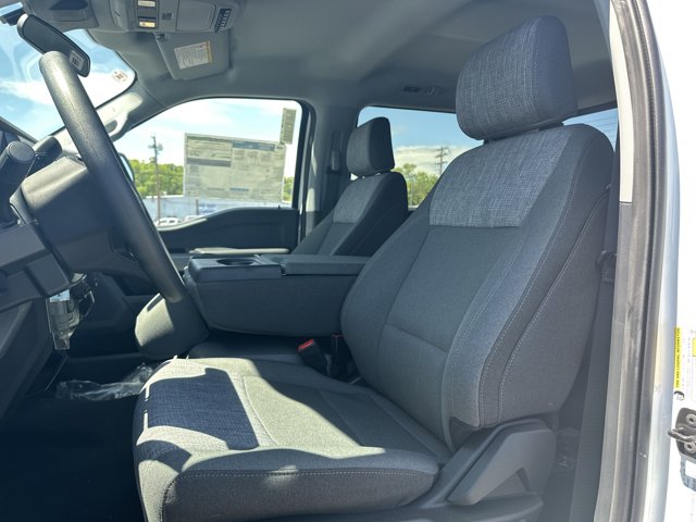 Vehicle image 24 of 31