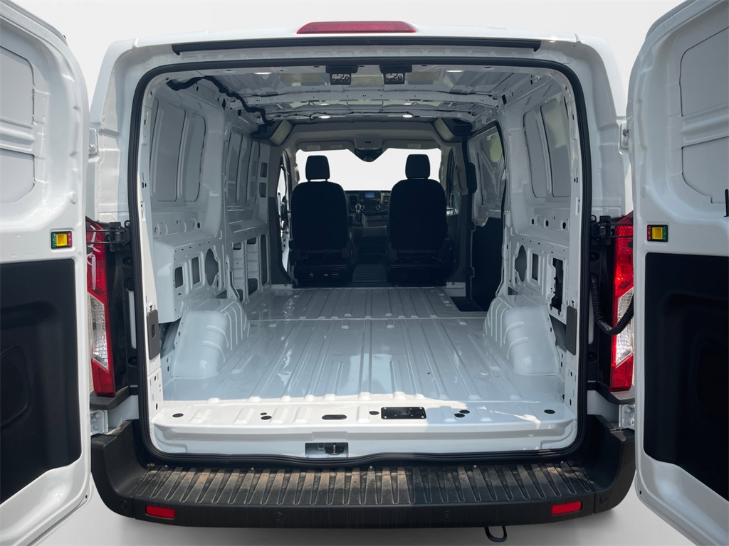 2025 Ford Transit Base Image 10 of 21