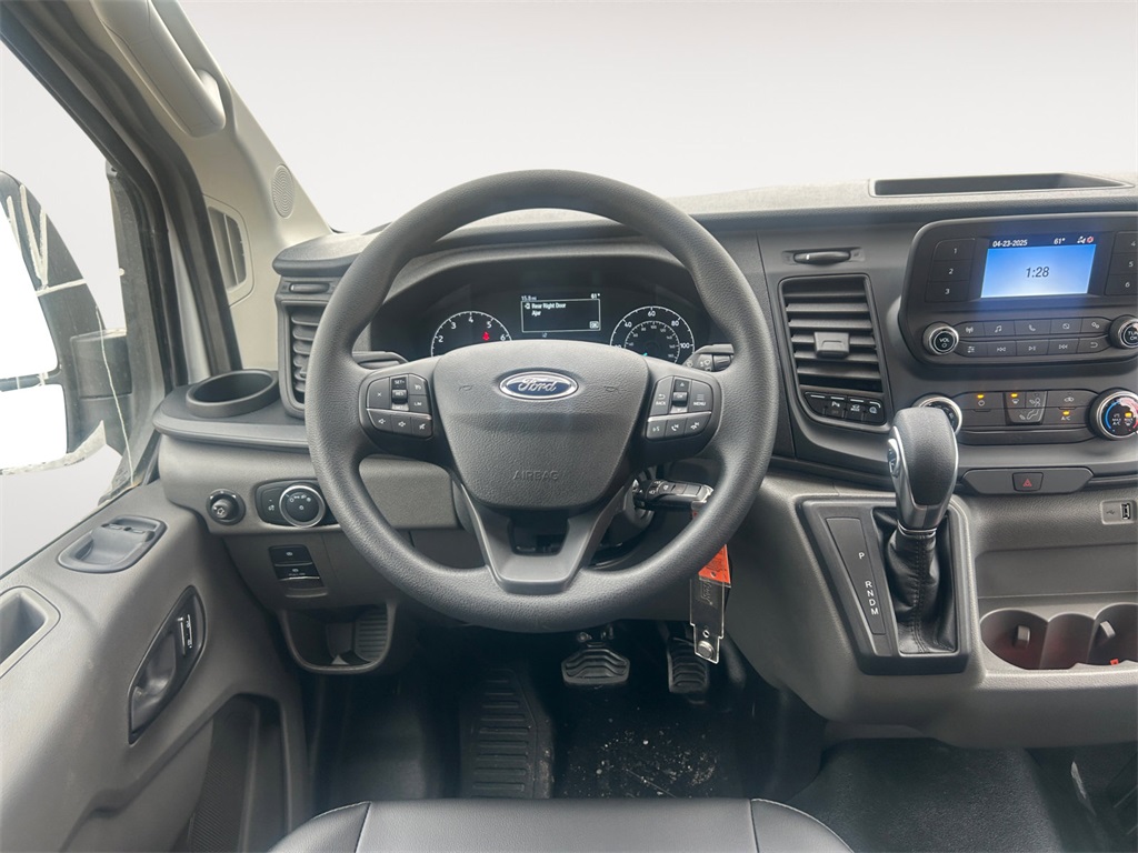 2025 Ford Transit Base Image 14 of 21