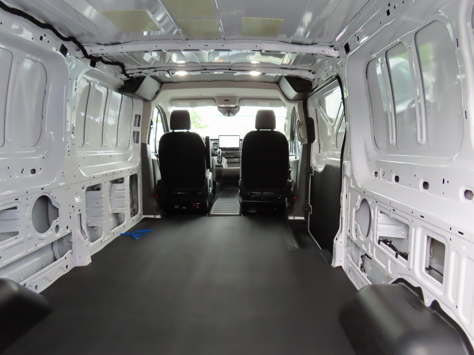 Vehicle image 15 of 16