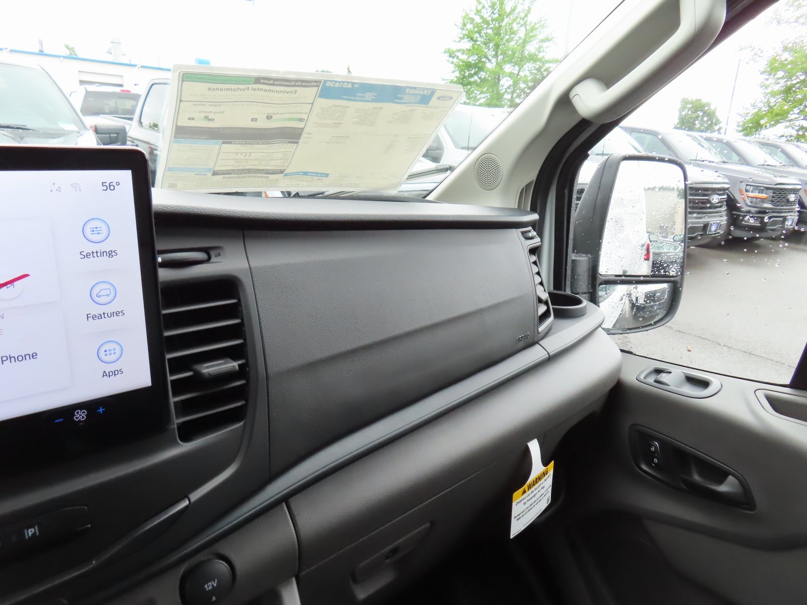 Vehicle image 11 of 16