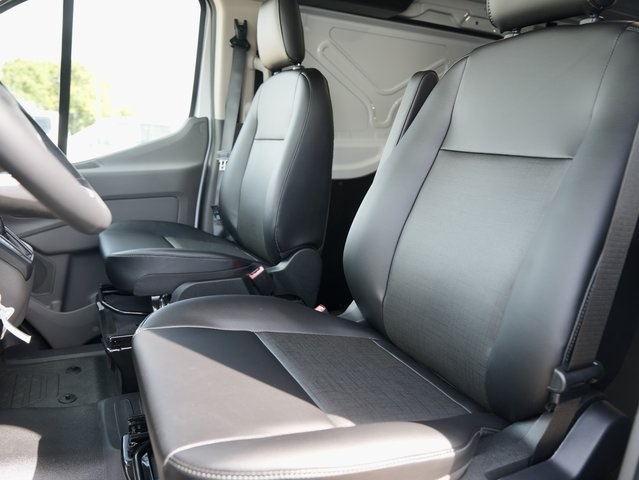 2025 Ford Transit Base Image 14 of 28