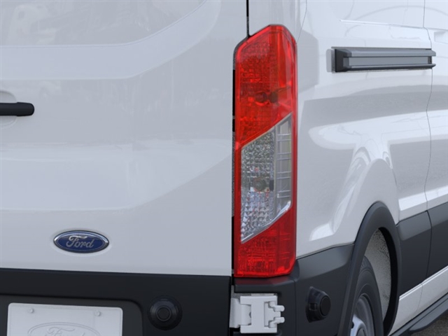 2025 Ford Transit Base Image 17 of 21