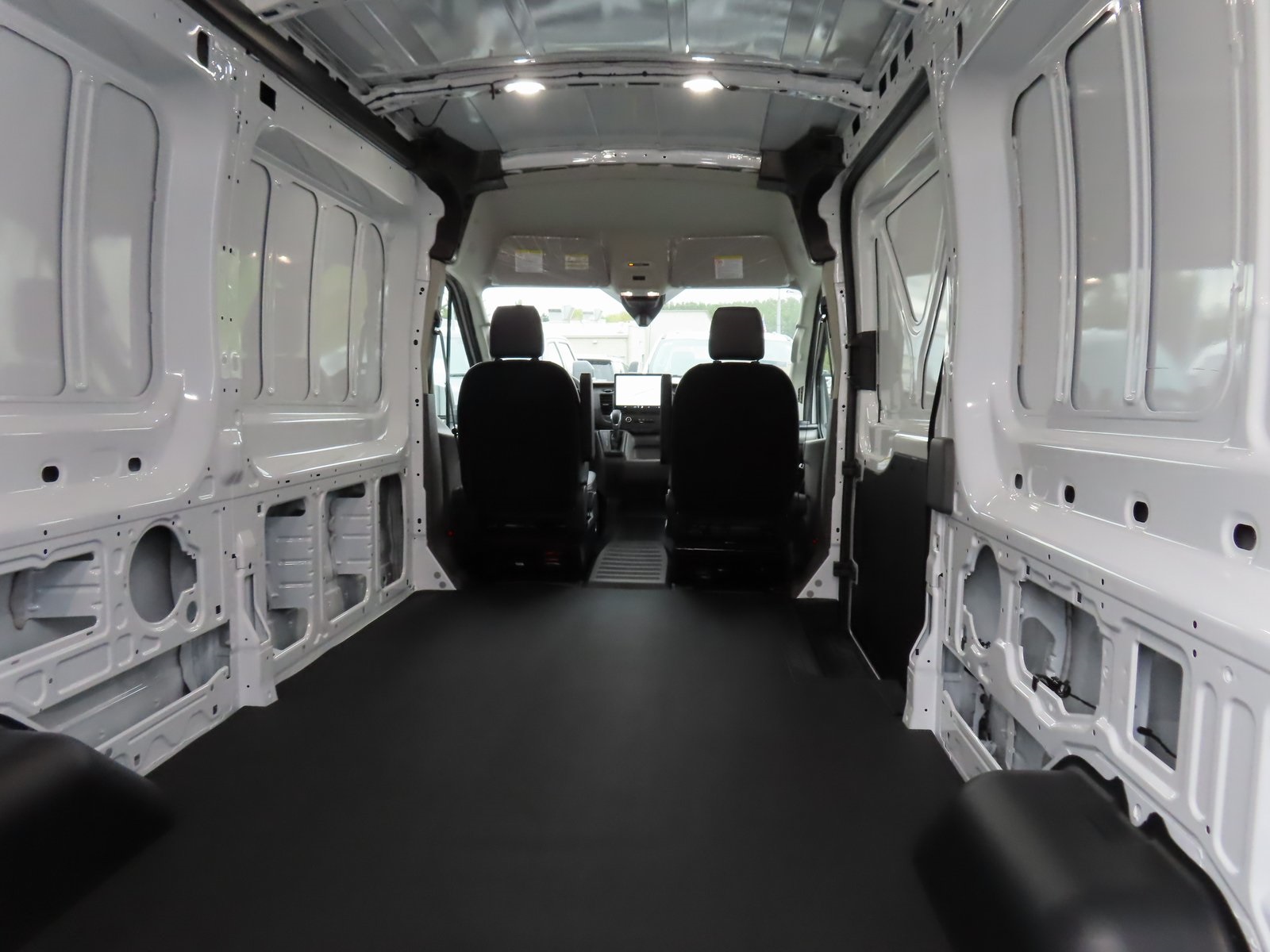 Vehicle image 6 of 13