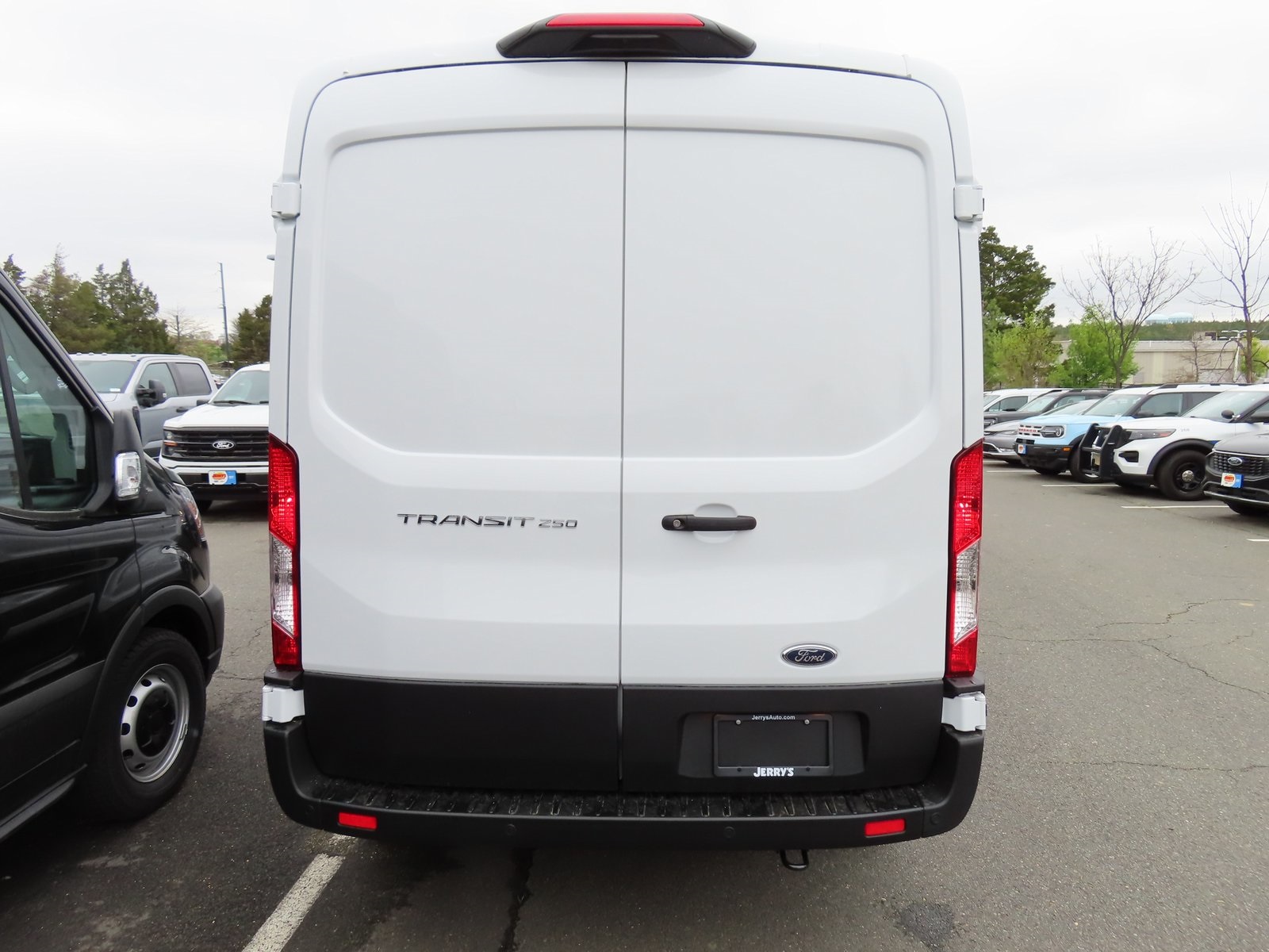 Vehicle image 5 of 13