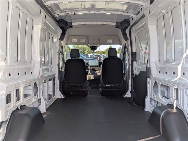 2025 Ford Transit Base Image 19 of 22