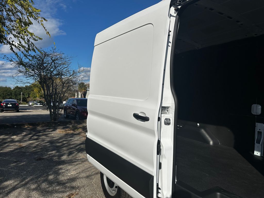 2025 Ford Transit Base Image 43 of 51