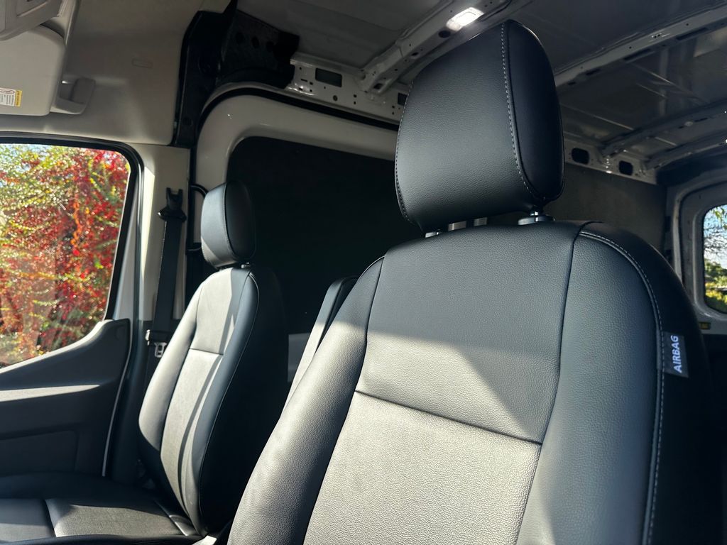 2025 Ford Transit Base Image 19 of 51