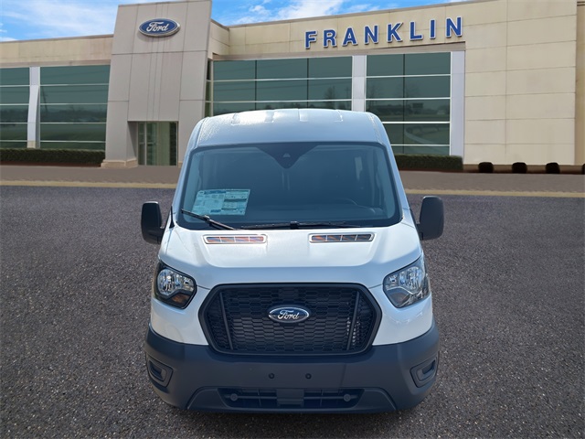Vehicle image 2 of 31