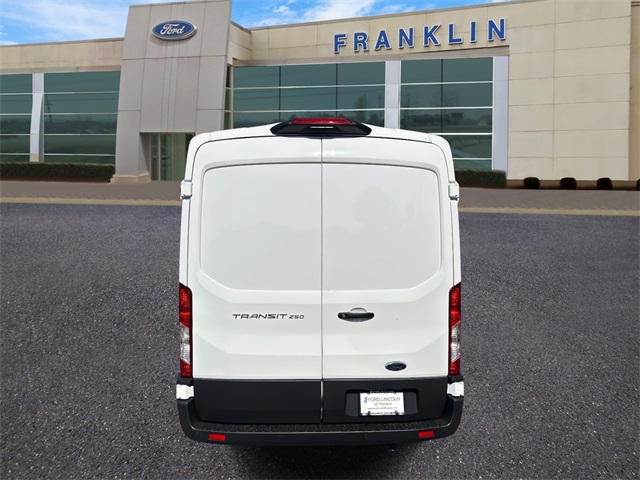Vehicle image 7 of 31