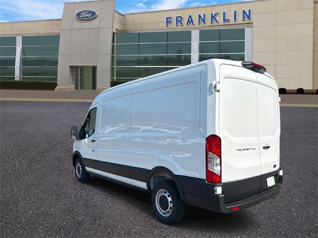 Vehicle image 8 of 31