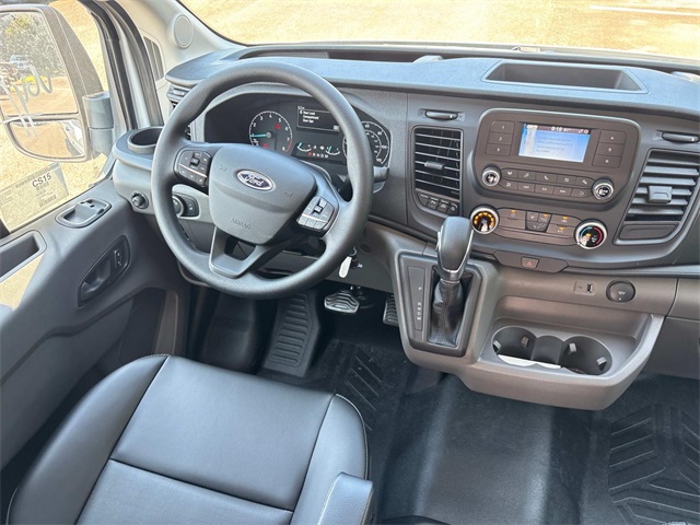 Vehicle image 15 of 31