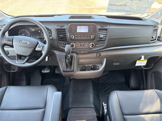 Vehicle image 13 of 31