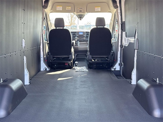 2025 Ford Transit Base Image 27 of 31