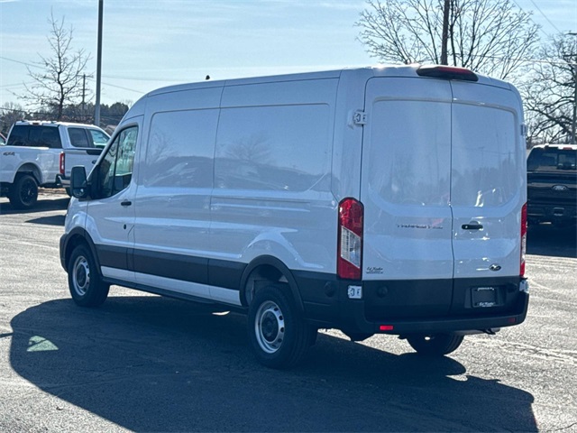 2025 Ford Transit Base Image 5 of 31