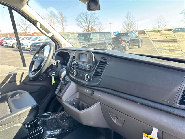2025 Ford Transit Base Image 11 of 31