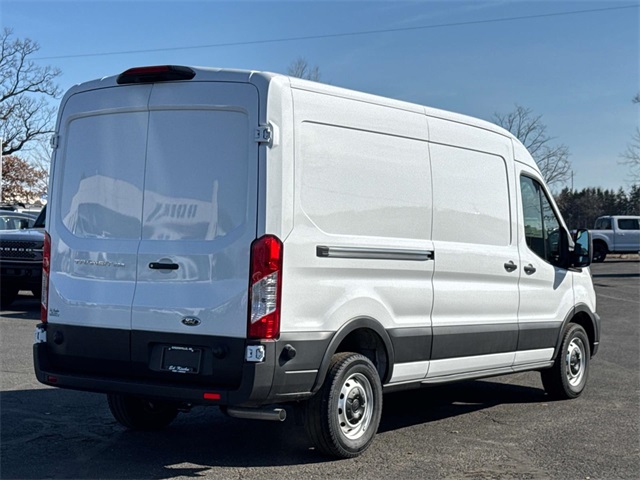 2025 Ford Transit Base Image 4 of 31
