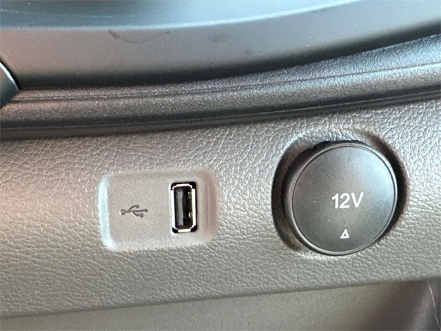 2025 Ford Transit Base Image 18 of 31