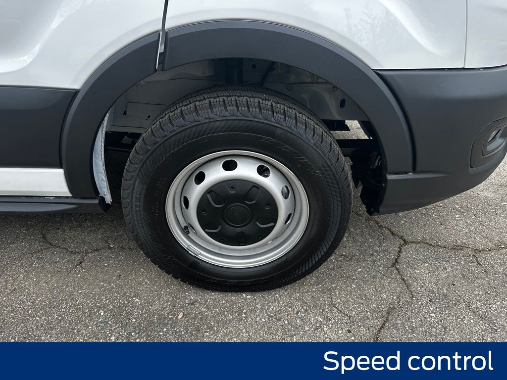 2025 Ford Transit Base Image 17 of 68