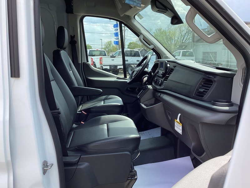 2025 Ford Transit Base Image 13 of 31