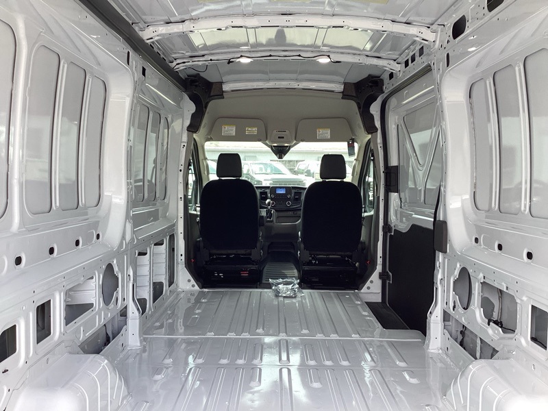 2025 Ford Transit Base Image 9 of 31