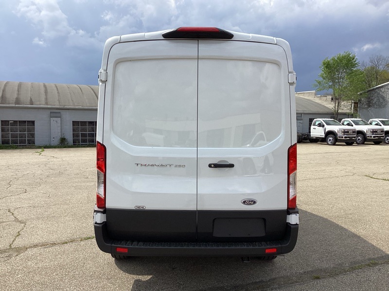 2025 Ford Transit Base Image 12 of 31