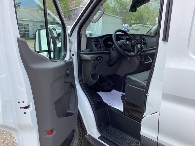 2025 Ford Transit Base Image 27 of 31